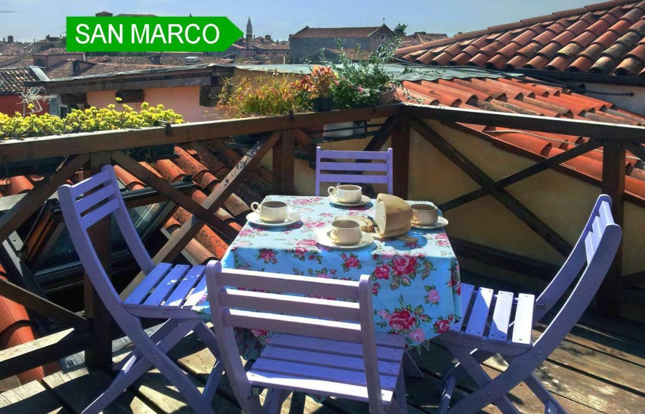 Apartamento Mariangela Artist's